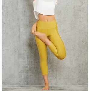 Alo yoga airlift Capris